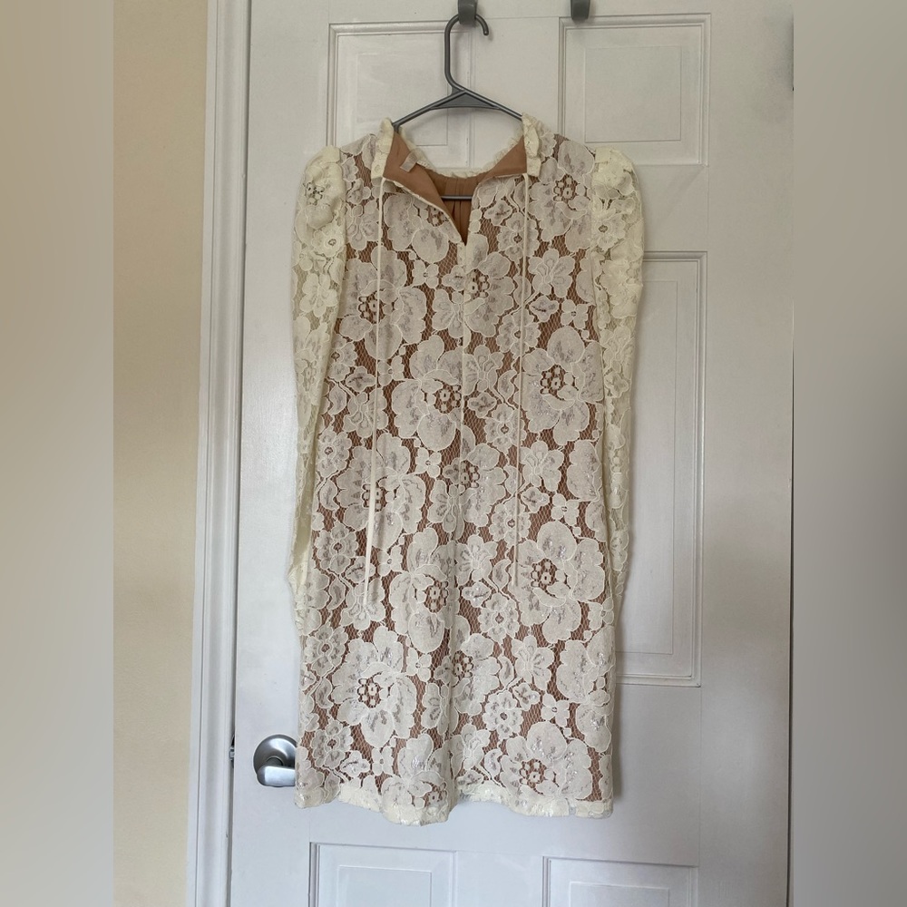 Wayf Emma Puff Sleeve Dress - Picture 4 of 4